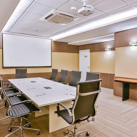 Transamerica Collection جويانيا المظهر الخارجي الصورة A meeting room