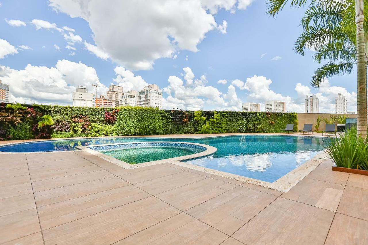 Transamerica Collection جويانيا المظهر الخارجي الصورة A swimming pool in a condominium in São Paulo, Brazil